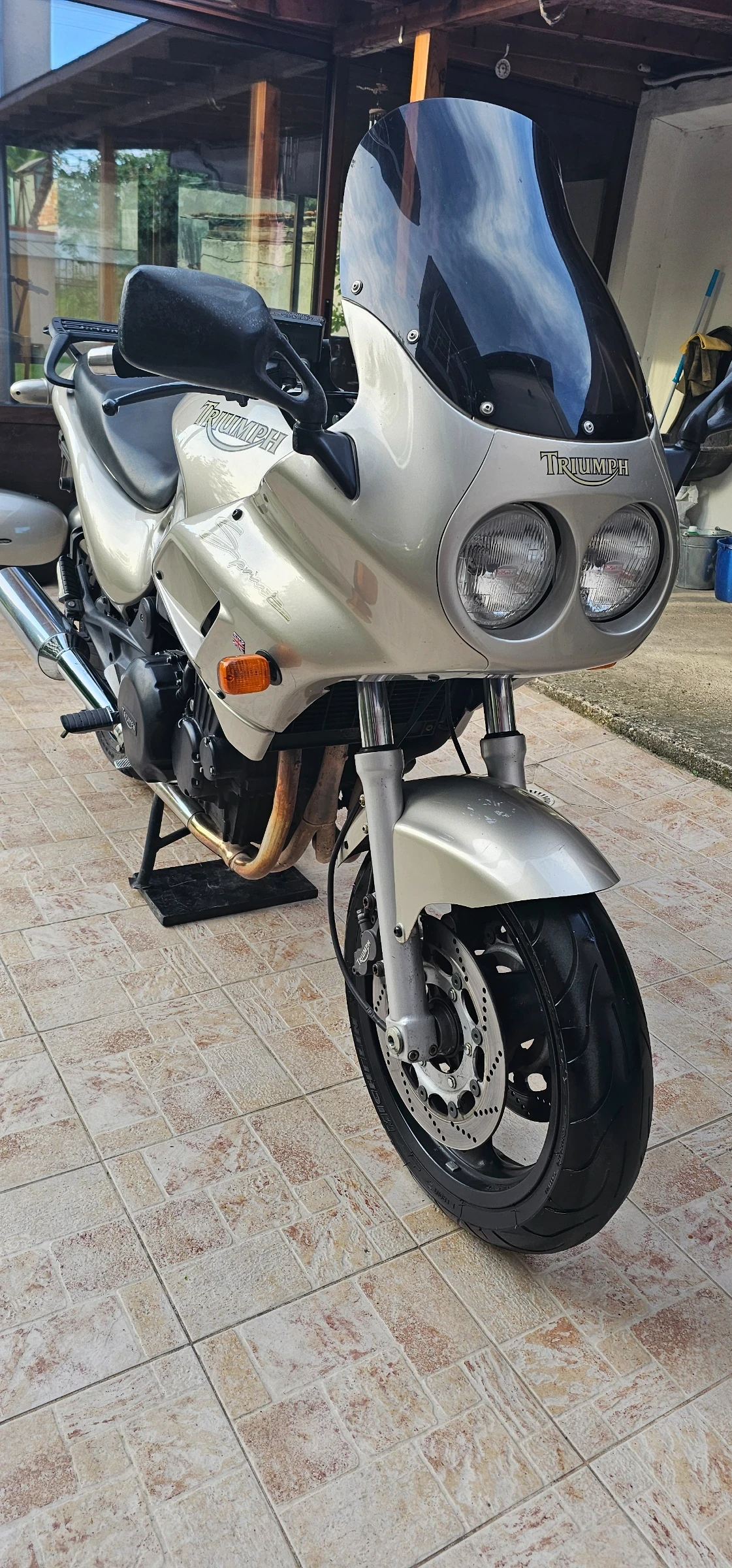 Triumph Sprint ST 900 - изображение 5