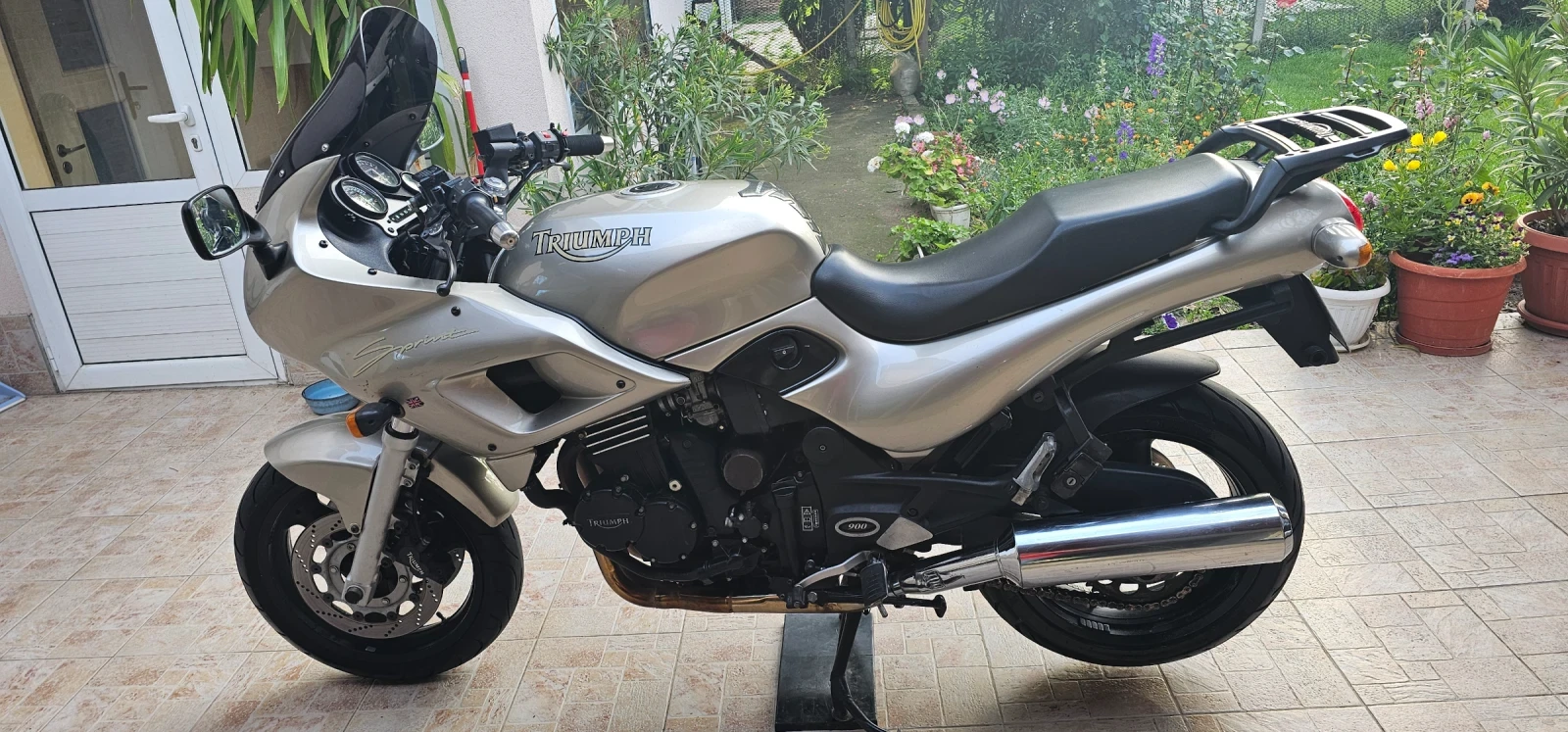 Triumph Sprint ST 900 - изображение 3
