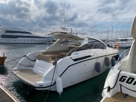 Моторна яхта Azimut 34, снимка 2