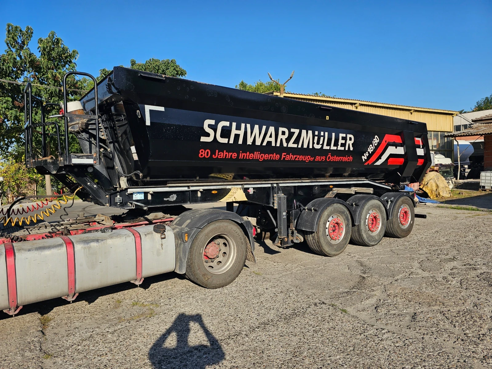 Полуремарке Schwarzmuller