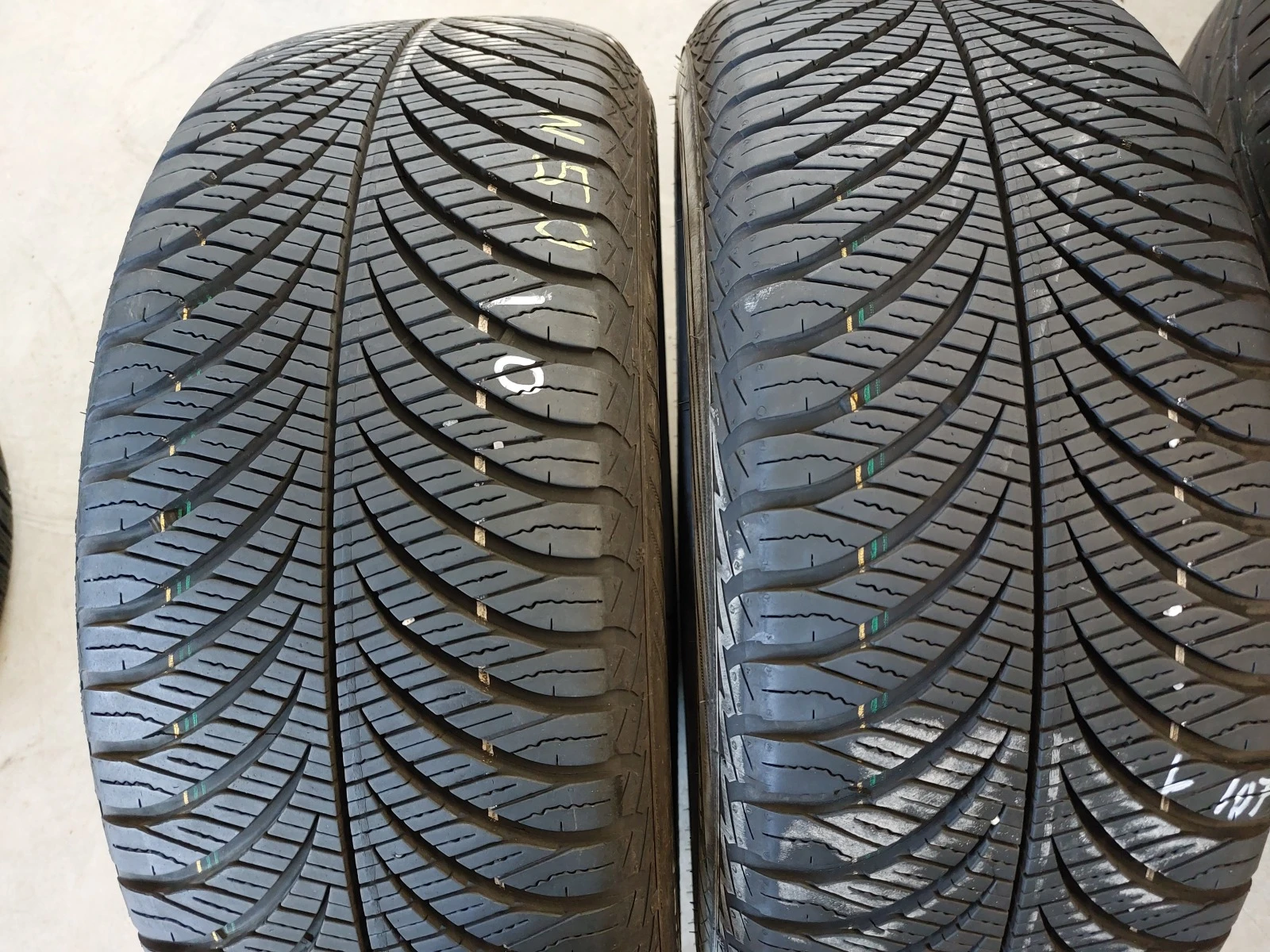  215/55R17 | Mobile.bg   3