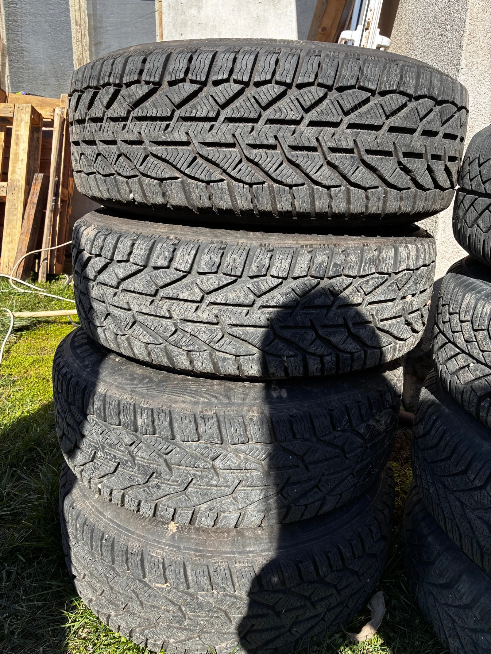 ���� � ������ 205/65R15 | Mobile.bg � ����������� 2