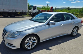 Mercedes-Benz E 220, снимка 1