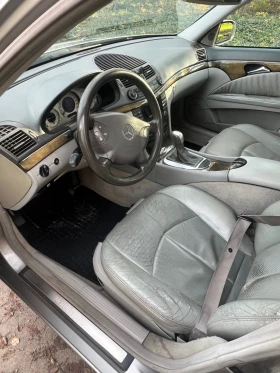 Mercedes-Benz E 220, снимка 9