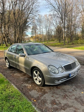 Mercedes-Benz E 220, снимка 3