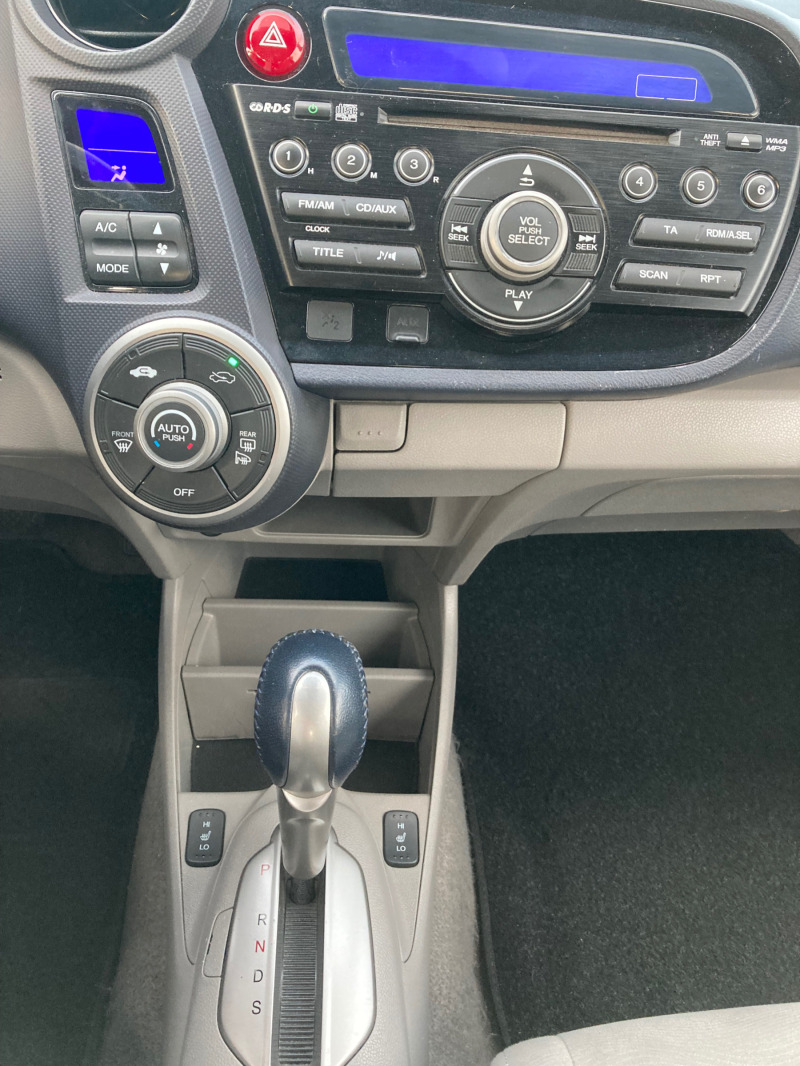 Honda Insight 1.3Automat, снимка 15 - Автомобили и джипове - 45401783