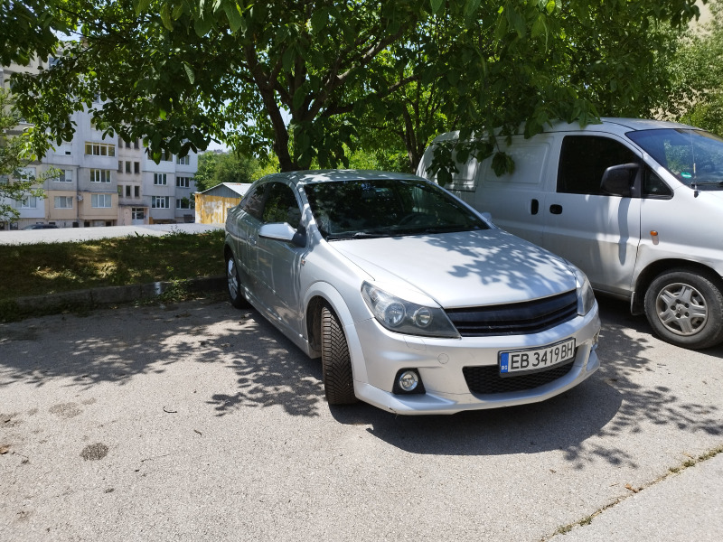 Opel Astra, снимка 1 - Автомобили и джипове - 46430793