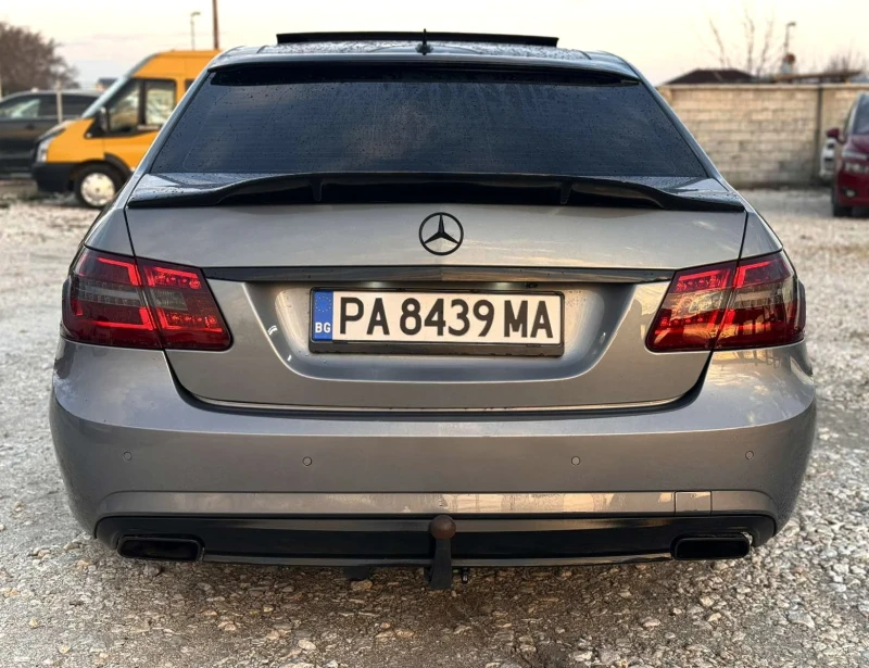 Mercedes-Benz E 350 AMG PACK INDIVIDUAL EDITION ONE, снимка 7 - Автомобили и джипове - 48403064