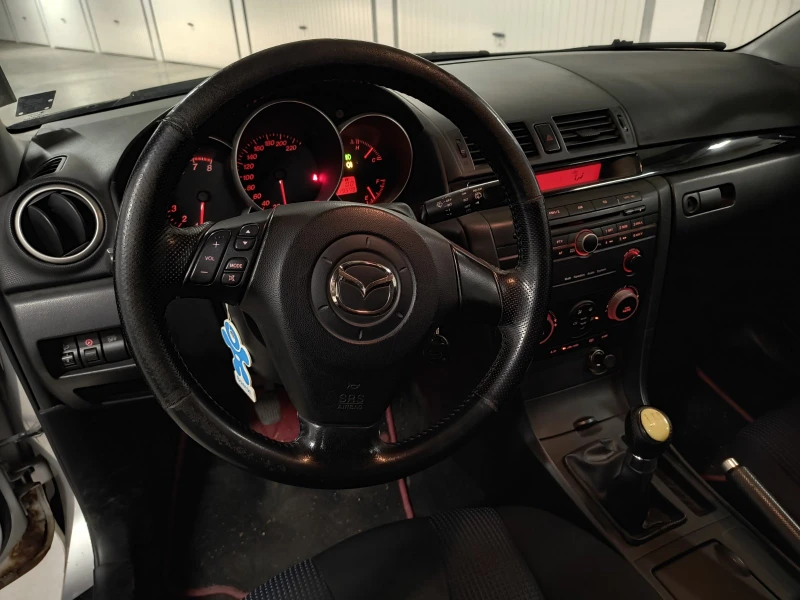 Mazda 3, снимка 9 - Автомобили и джипове - 52531729