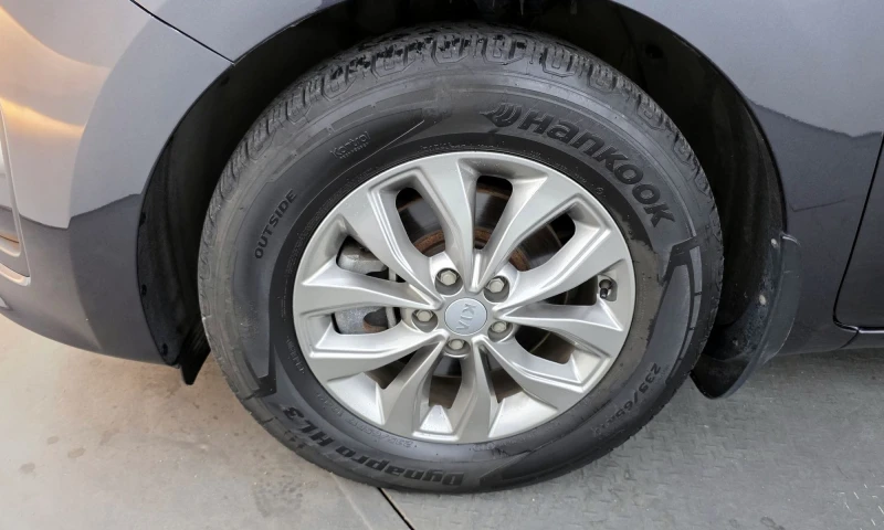 Kia Carnival 11-Seater Deluxe, снимка 5 - Автомобили и джипове - 51843155