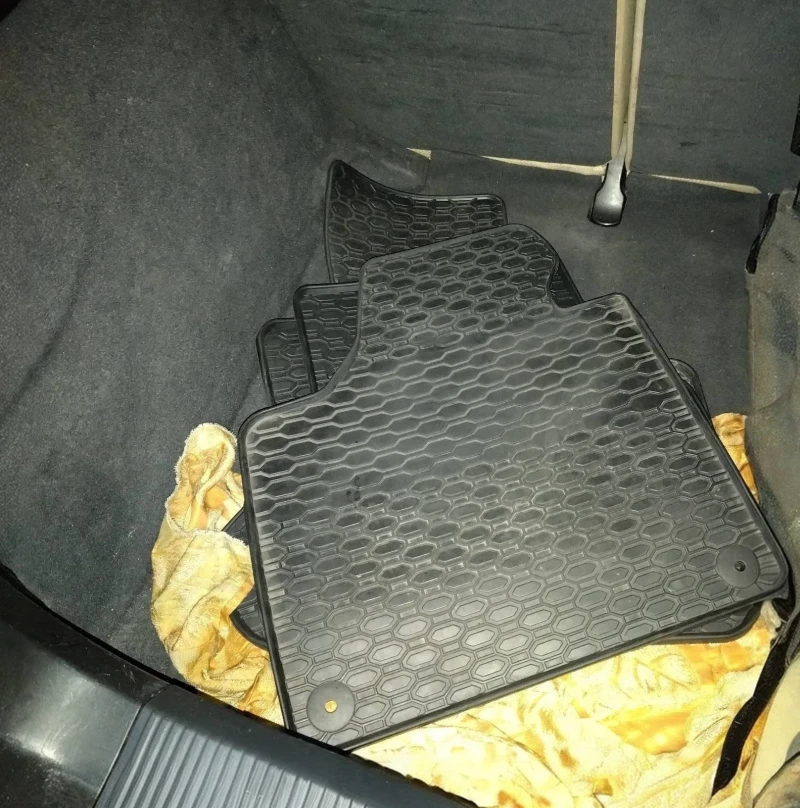 Audi A3 2.0 FSI, снимка 12 - Автомобили и джипове - 52685672