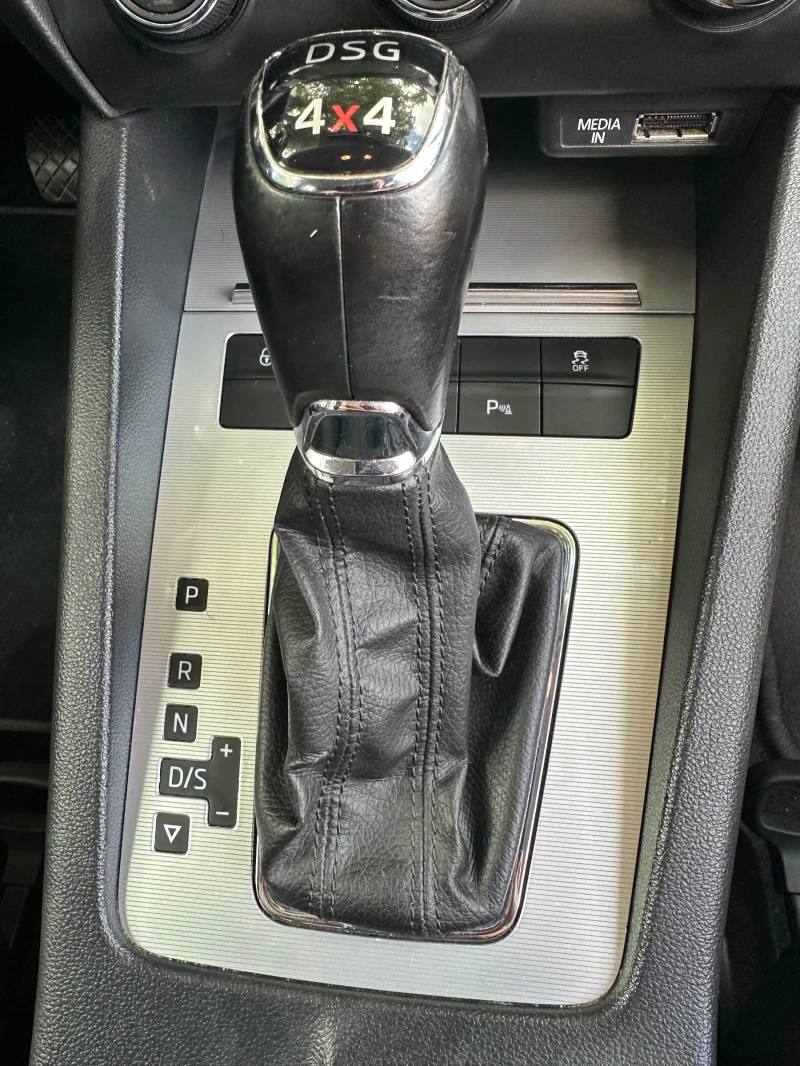 Skoda Octavia 4x4 DSG, снимка 7 - Автомобили и джипове - 52203883