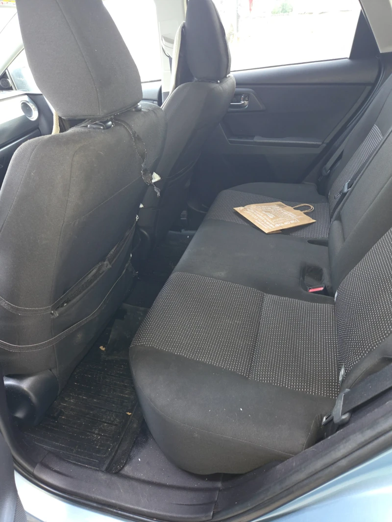 Toyota Auris, снимка 5 - Автомобили и джипове - 52394634