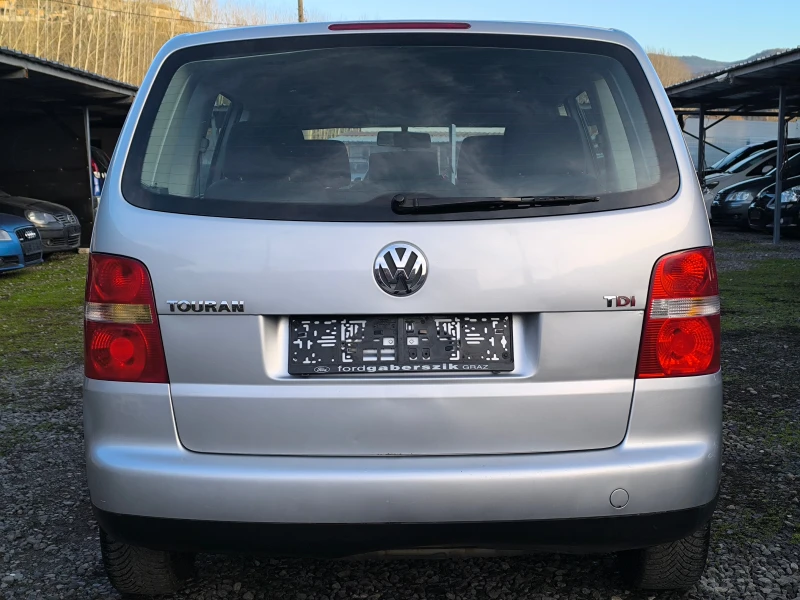 VW Touran -1.9TDI-105кс-6 скорости-КЛИМАТИК-, снимка 4 - Автомобили и джипове - 52830478