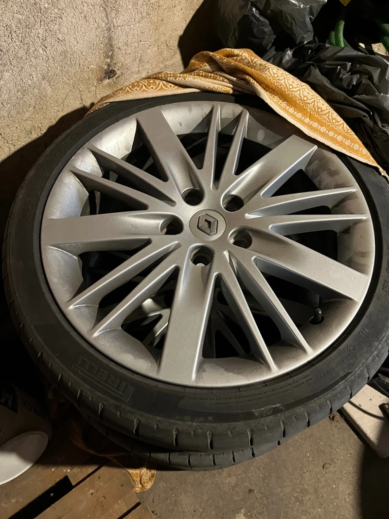 Renault Laguna 2.0 DCI 131, снимка 12 - Автомобили и джипове - 52938561