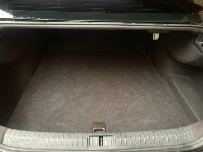 VW Passat 1, 6, 115000 км, снимка 5 - Автомобили и джипове - 53055980