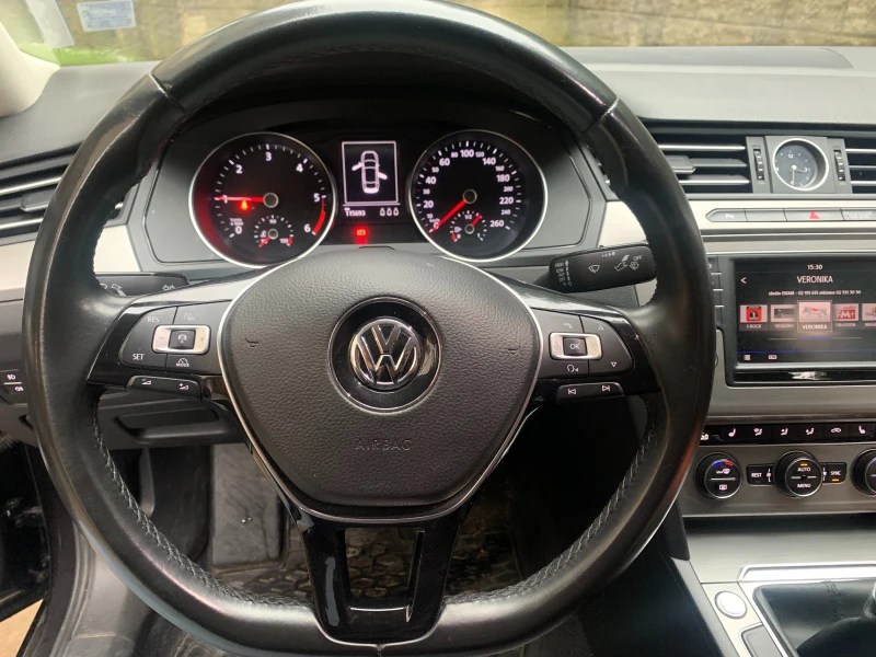 VW Passat 1, 6, 115000 км, снимка 12 - Автомобили и джипове - 53055980