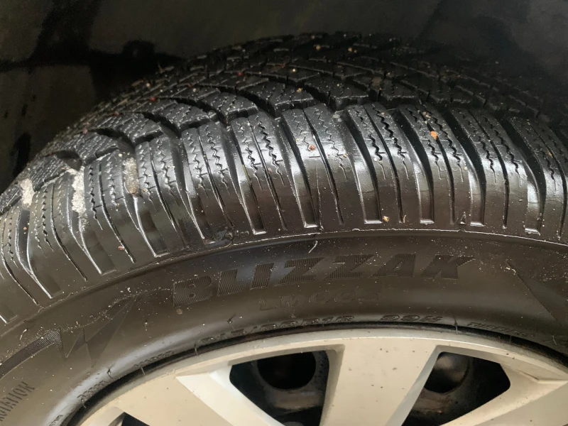 VW Passat 1, 6, 115000 км, снимка 13 - Автомобили и джипове - 53055980