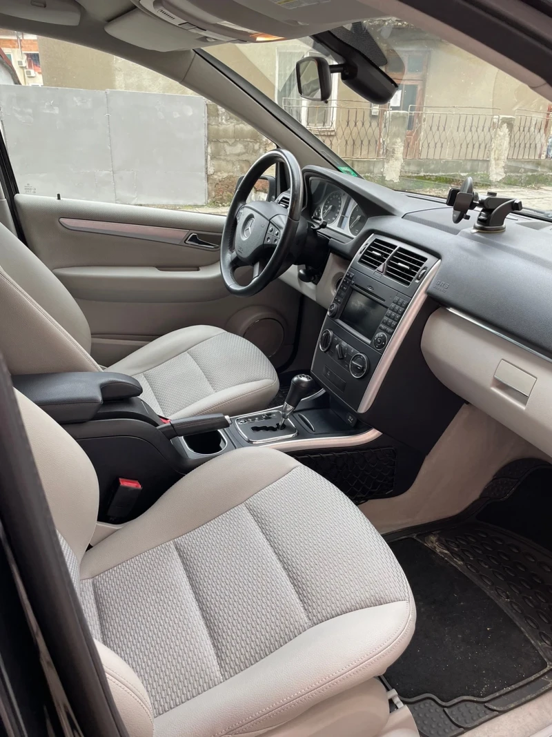 Mercedes-Benz B 180 NGT, снимка 9 - Автомобили и джипове - 53222647