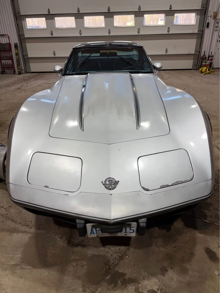 Chevrolet Corvette 350 L82 АВТО КРЕДИТ, снимка 2 - Автомобили и джипове - 54031213