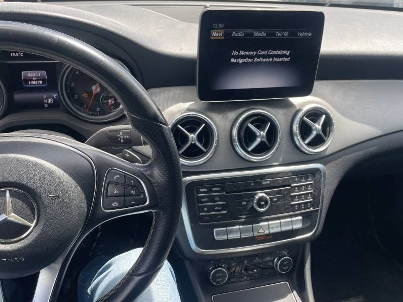Mercedes-Benz CLA 250 * 4MATIC * PANO * КАМЕРА * ПОДГРЕВ * ПАМЕТ, снимка 10 - Автомобили и джипове - 54918141