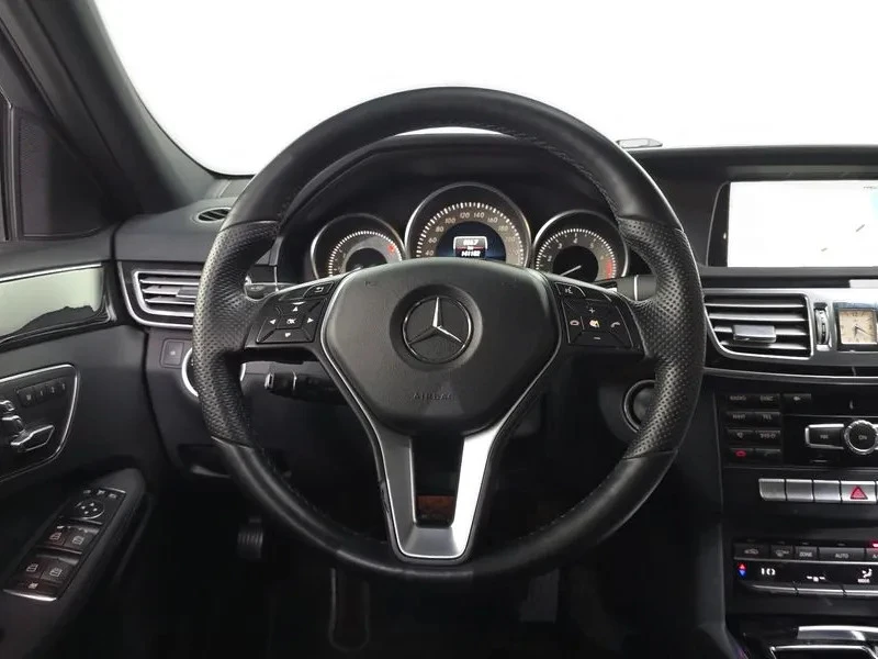 Mercedes-Benz E 300 AVANTGARDE, снимка 13 - Автомобили и джипове - 55445002
