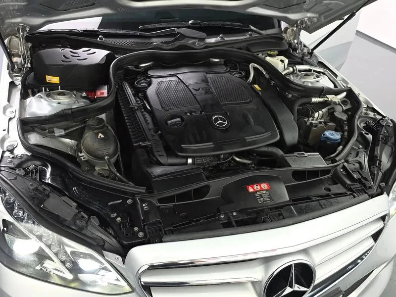 Mercedes-Benz E 300 AVANTGARDE, снимка 6 - Автомобили и джипове - 55445002