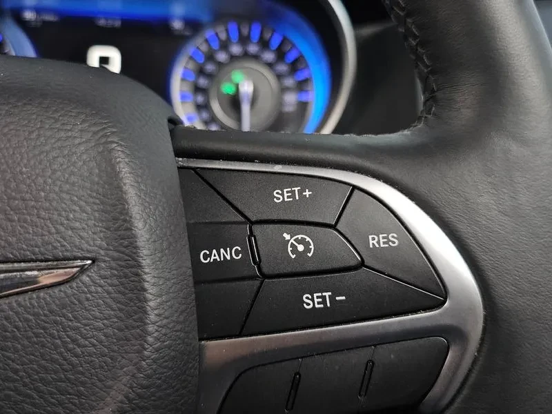 Chrysler 300c 3.6 - САМО 30% АВАНС, снимка 15 - Автомобили и джипове - 55991355