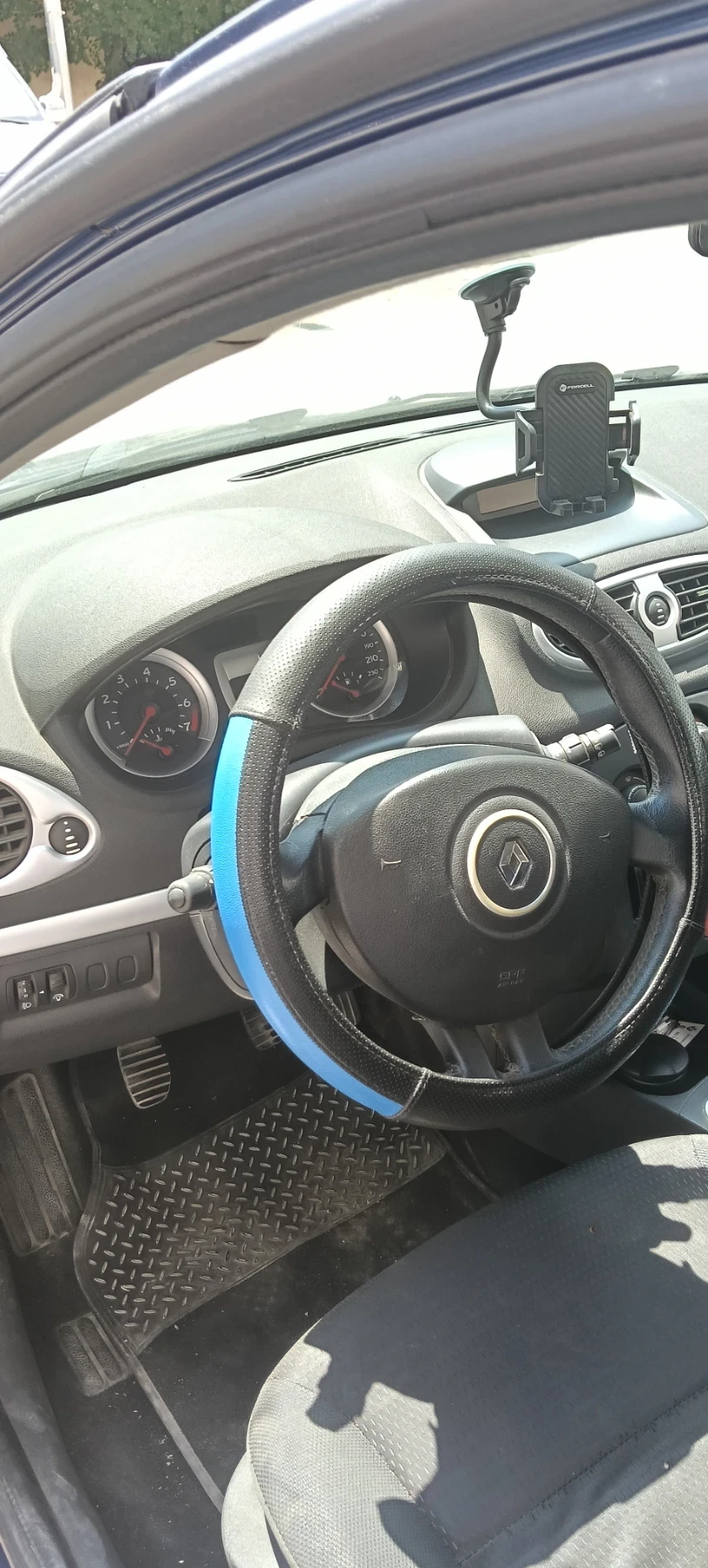 Renault Clio  - изображение 10