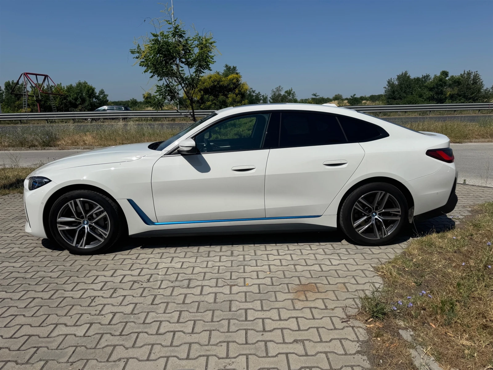 BMW i4 eDrive40 Гран Купе - изображение 3