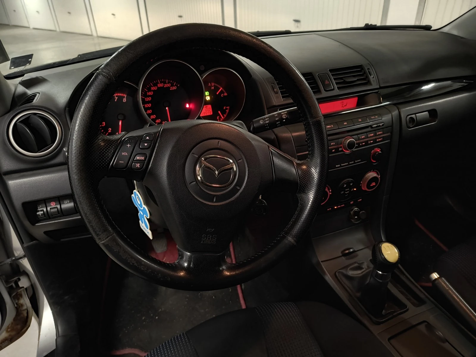 Mazda 3  - изображение 9