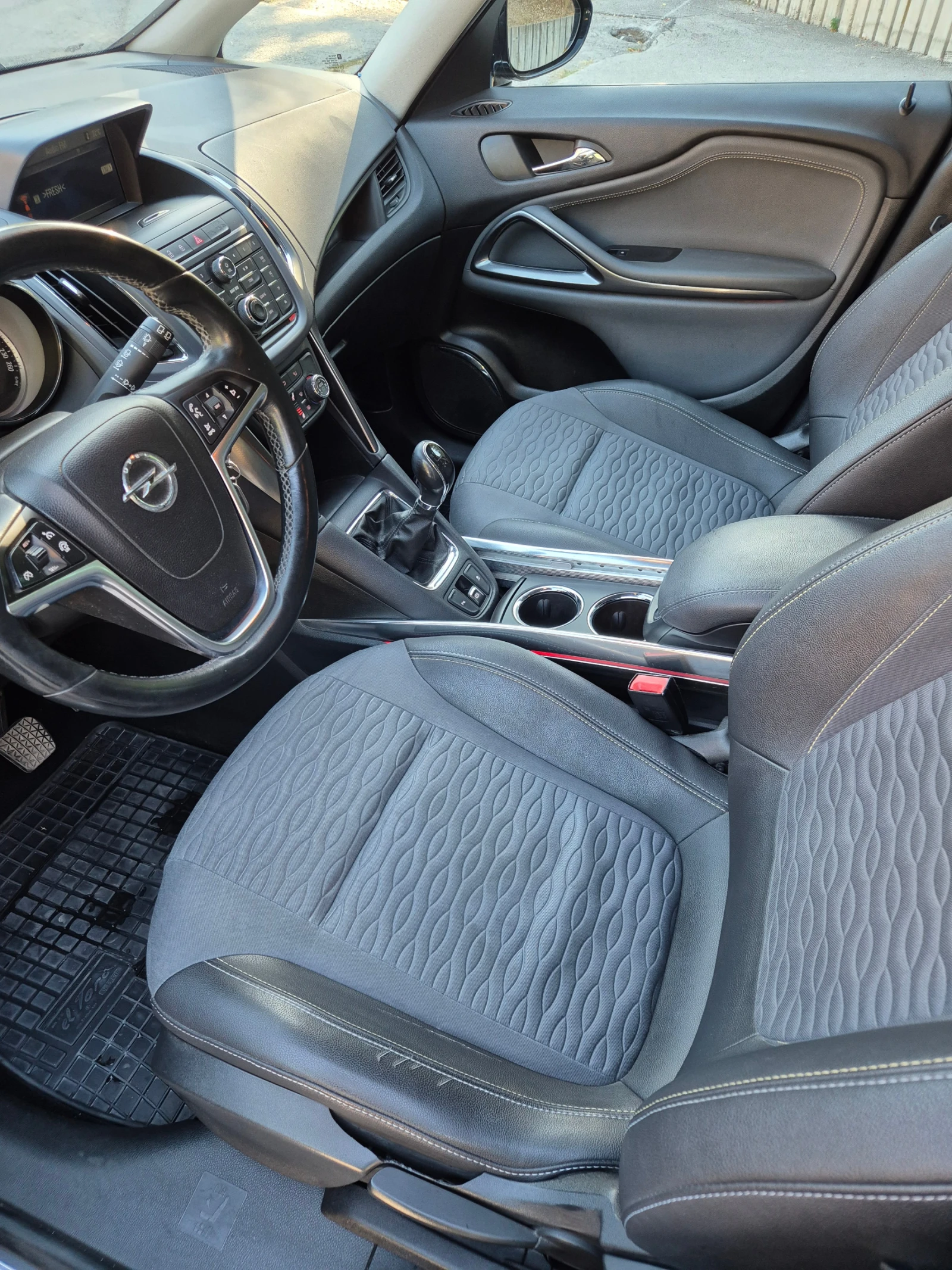 Opel Zafira Тourer - изображение 6
