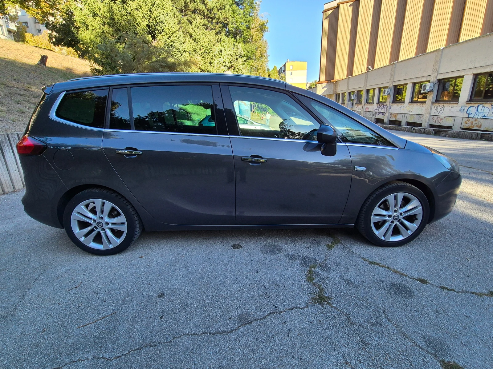 Opel Zafira Тourer - изображение 10