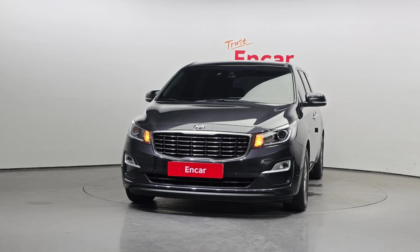 Kia Carnival 11-Seater Deluxe - изображение 3