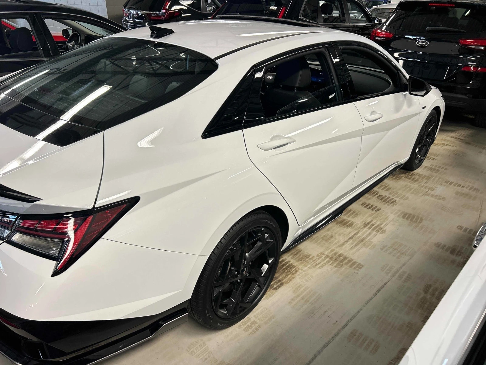 Hyundai Elantra * CARFAX *    | Mobile.bg   3