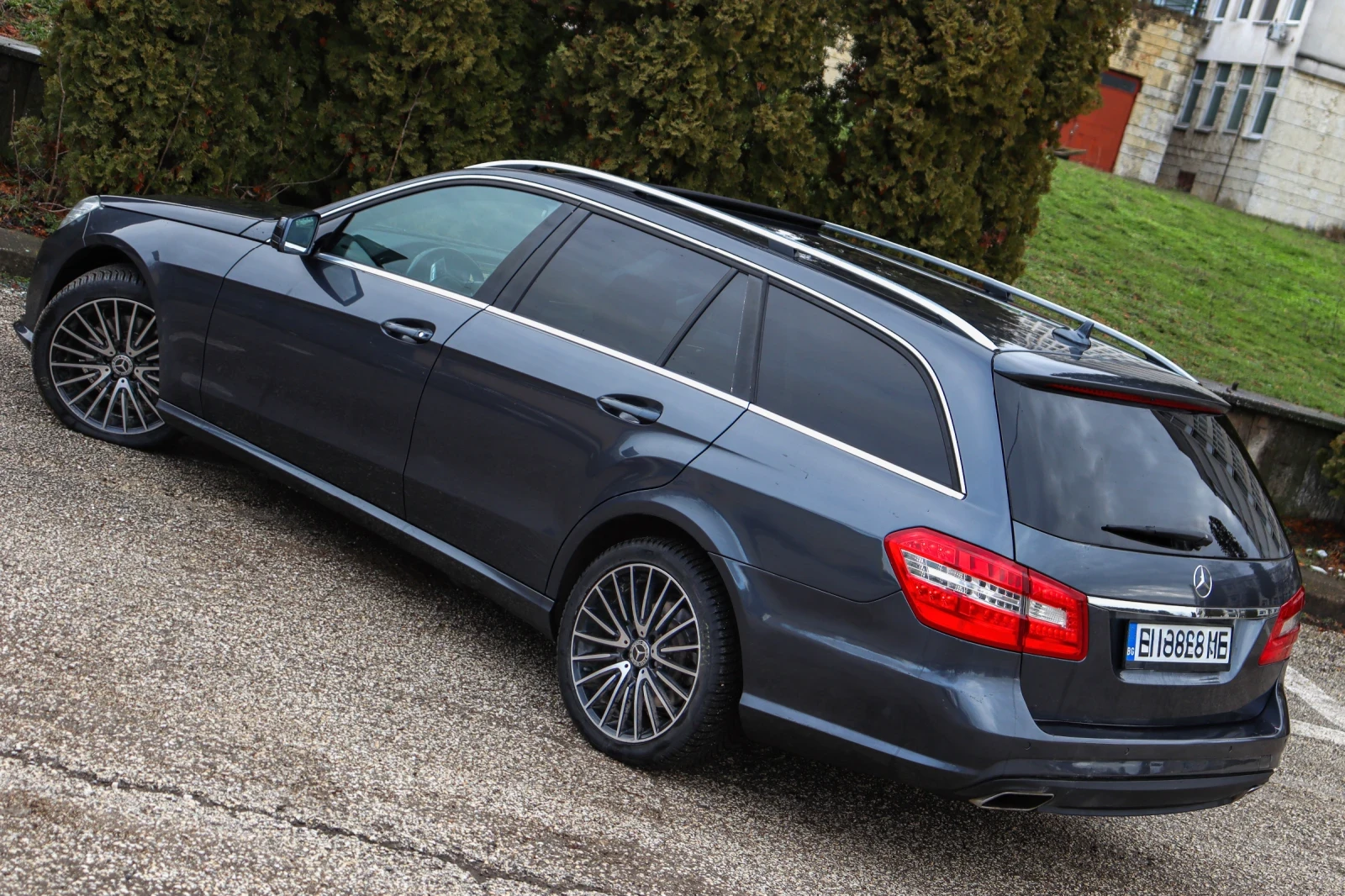 Mercedes-Benz E 300 CDI AMG  - изображение 5