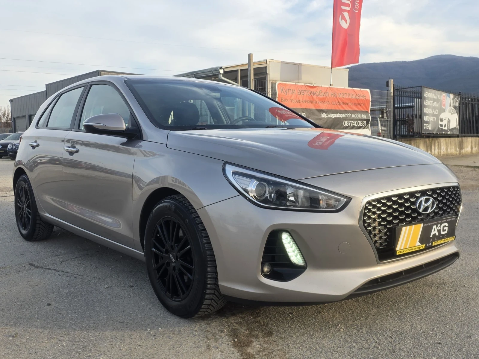 Hyundai I30 1.6CRDI AUTOMATIC 7DCT - изображение 3