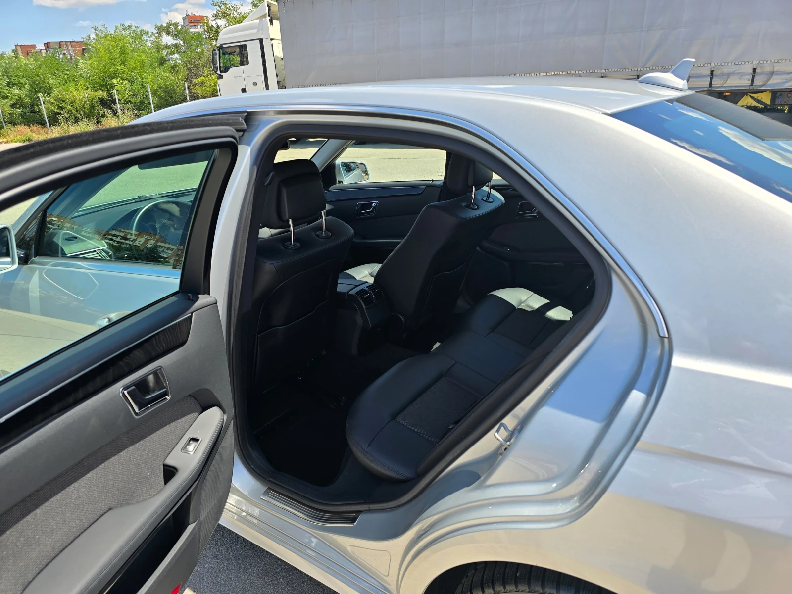 Mercedes-Benz E 220 | Mobile.bg � ����������� 13