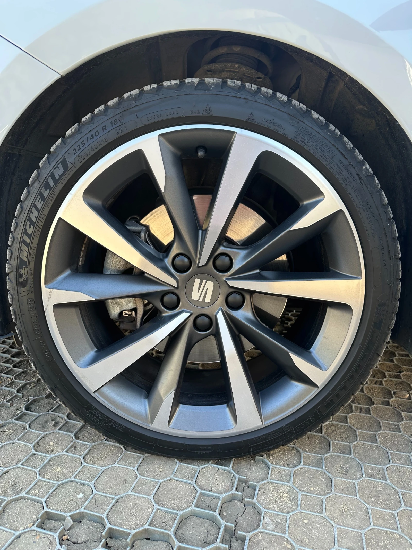 Seat Leon 2.0 TSI 190 к.с., снимка 8 - Автомобили и джипове - 54315381