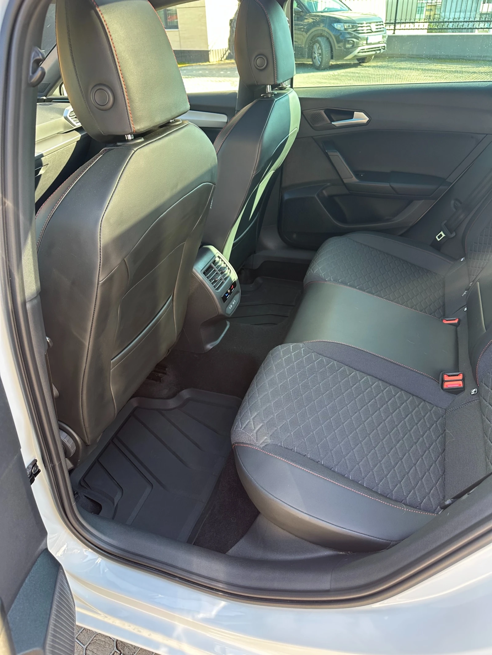 Seat Leon 2.0 TSI 190 к.с., снимка 12 - Автомобили и джипове - 54315381