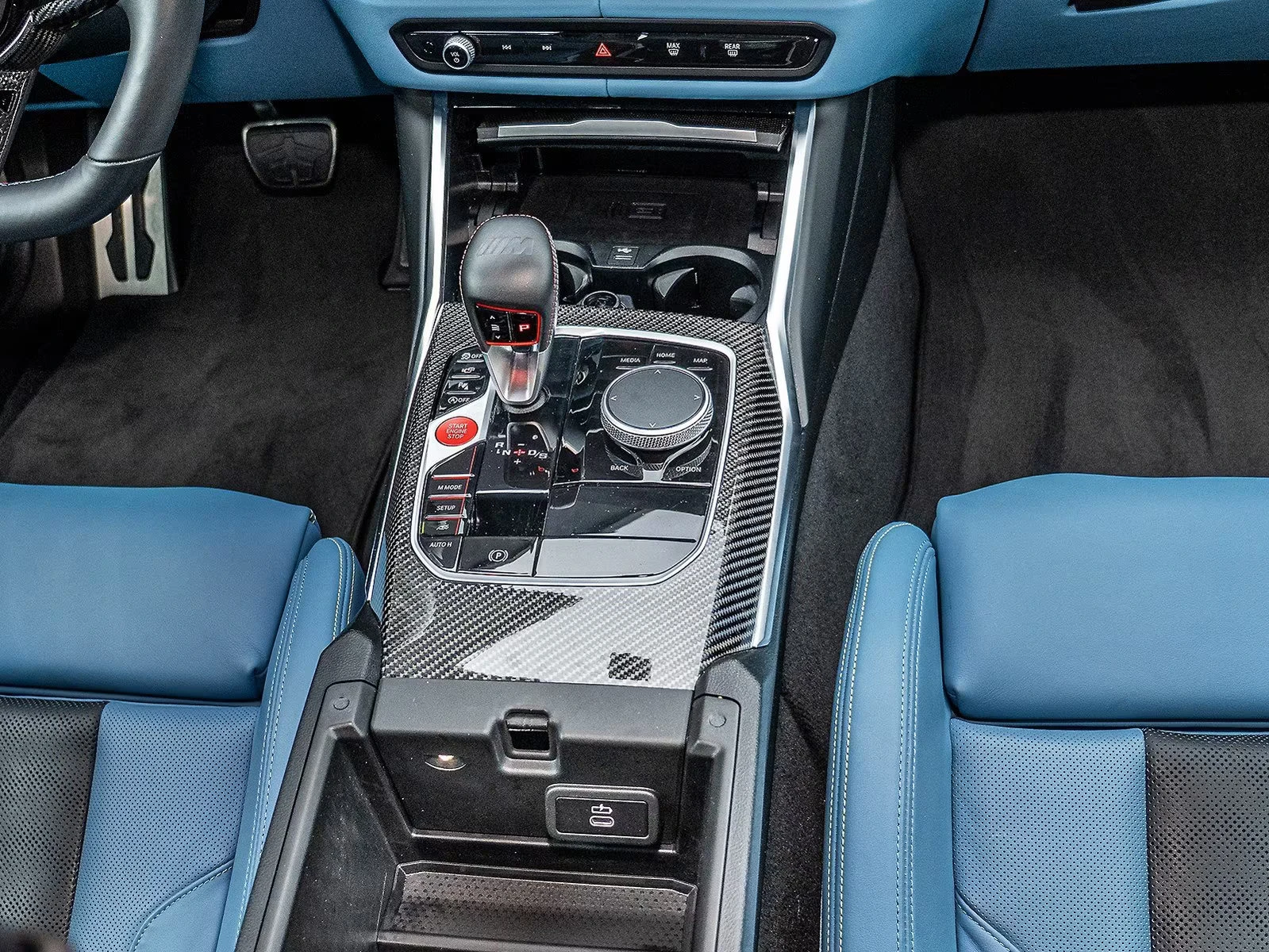 BMW M4 COMPETITION/530HP/xDRIVE/360/CARBON/360/HUD/386z, снимка 13 - Автомобили и джипове - 54407094