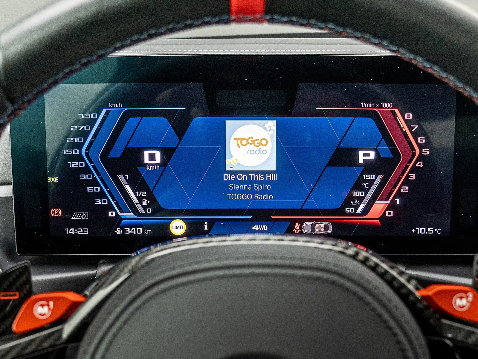 BMW M4 COMPETITION/530HP/xDRIVE/360/CARBON/360/HUD/386z, снимка 10 - Автомобили и джипове - 54407094