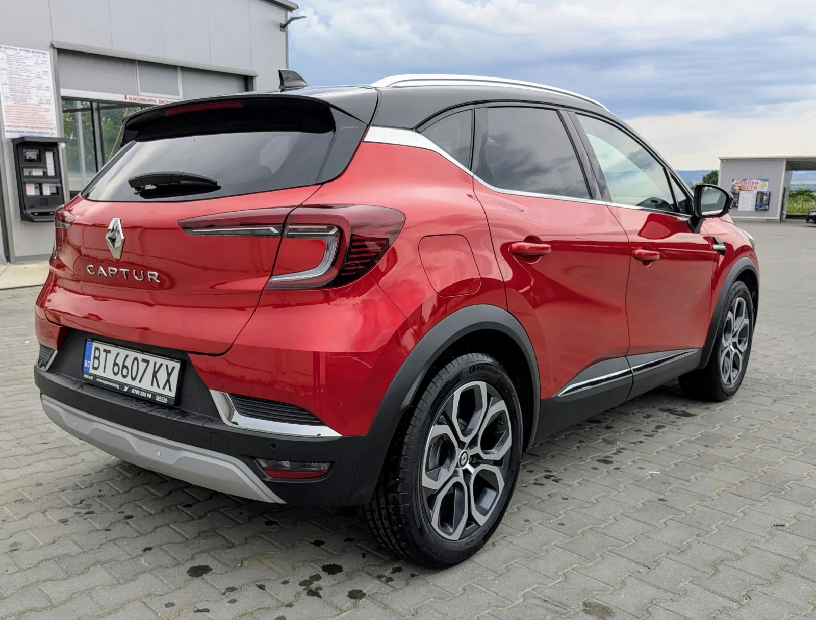 Renault Captur 1.33TCe, снимка 5 - Автомобили и джипове - 55015119