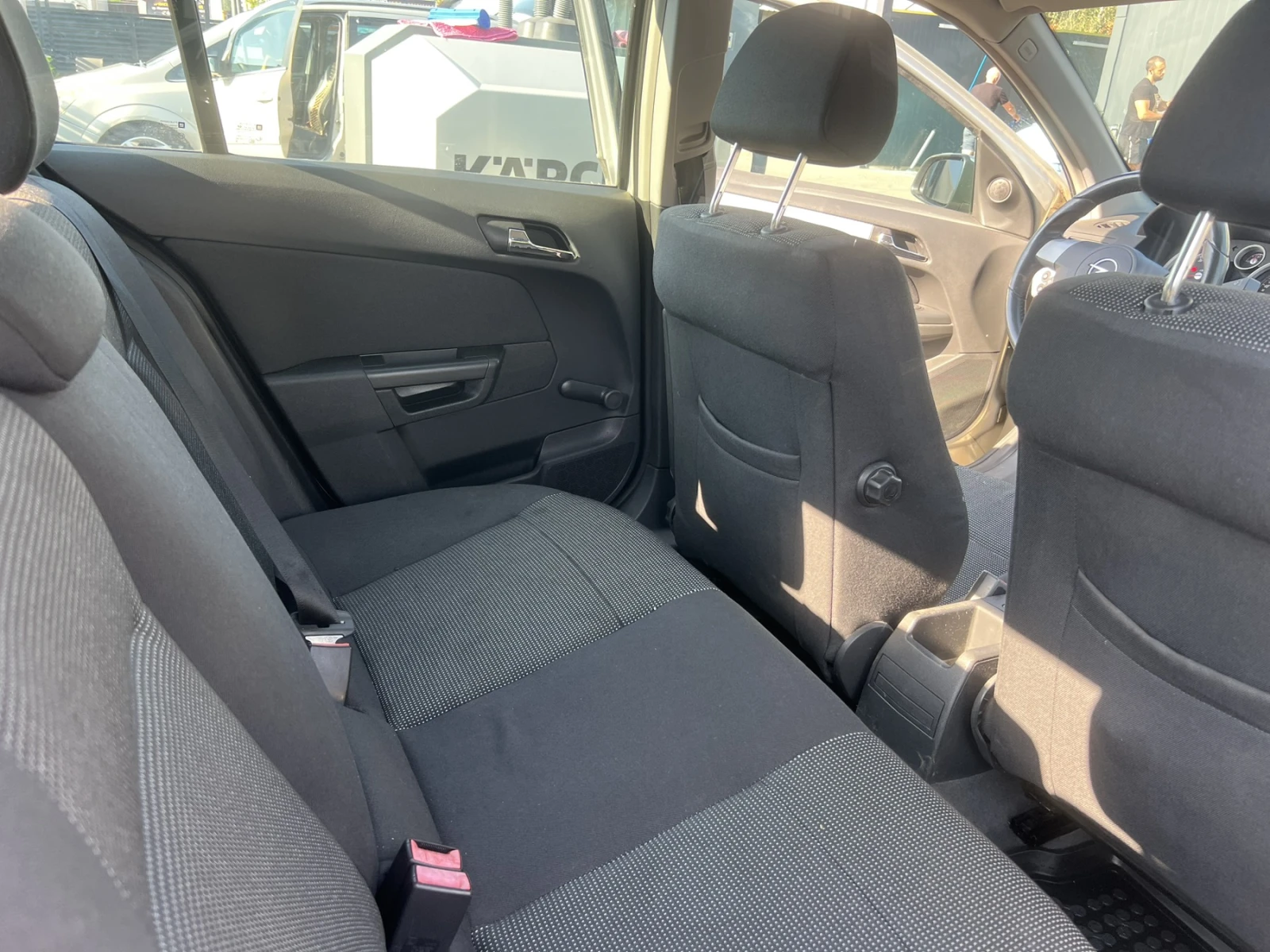 Opel Astra H, снимка 11 - Автомобили и джипове - 55343542