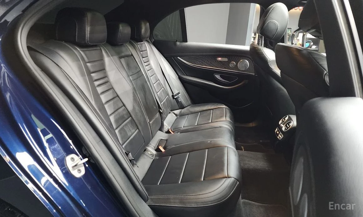Mercedes-Benz E 350, снимка 12 - Автомобили и джипове - 55471198