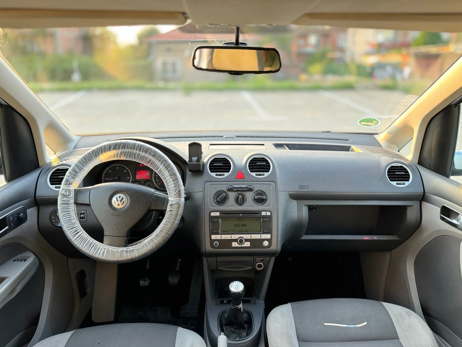 VW Caddy Life (Family), снимка 10 - Автомобили и джипове - 55902121