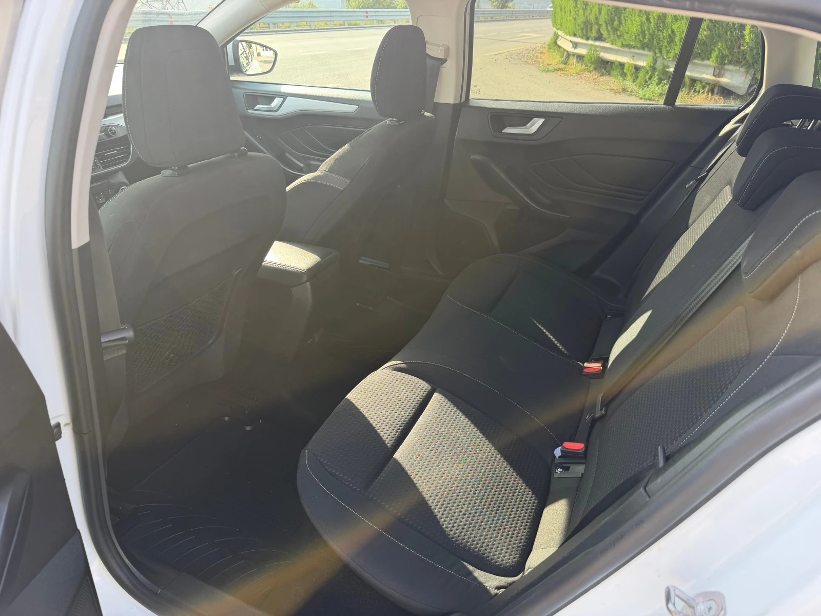 Ford Focus 1.5TDCi EcoBlue, снимка 10 - Автомобили и джипове - 55914626