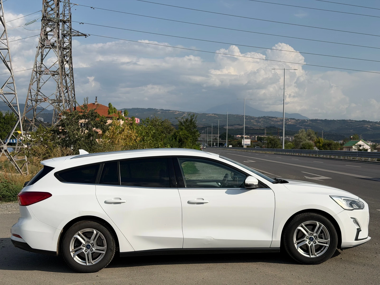 Ford Focus 1.5TDCi EcoBlue, снимка 4 - Автомобили и джипове - 55914626