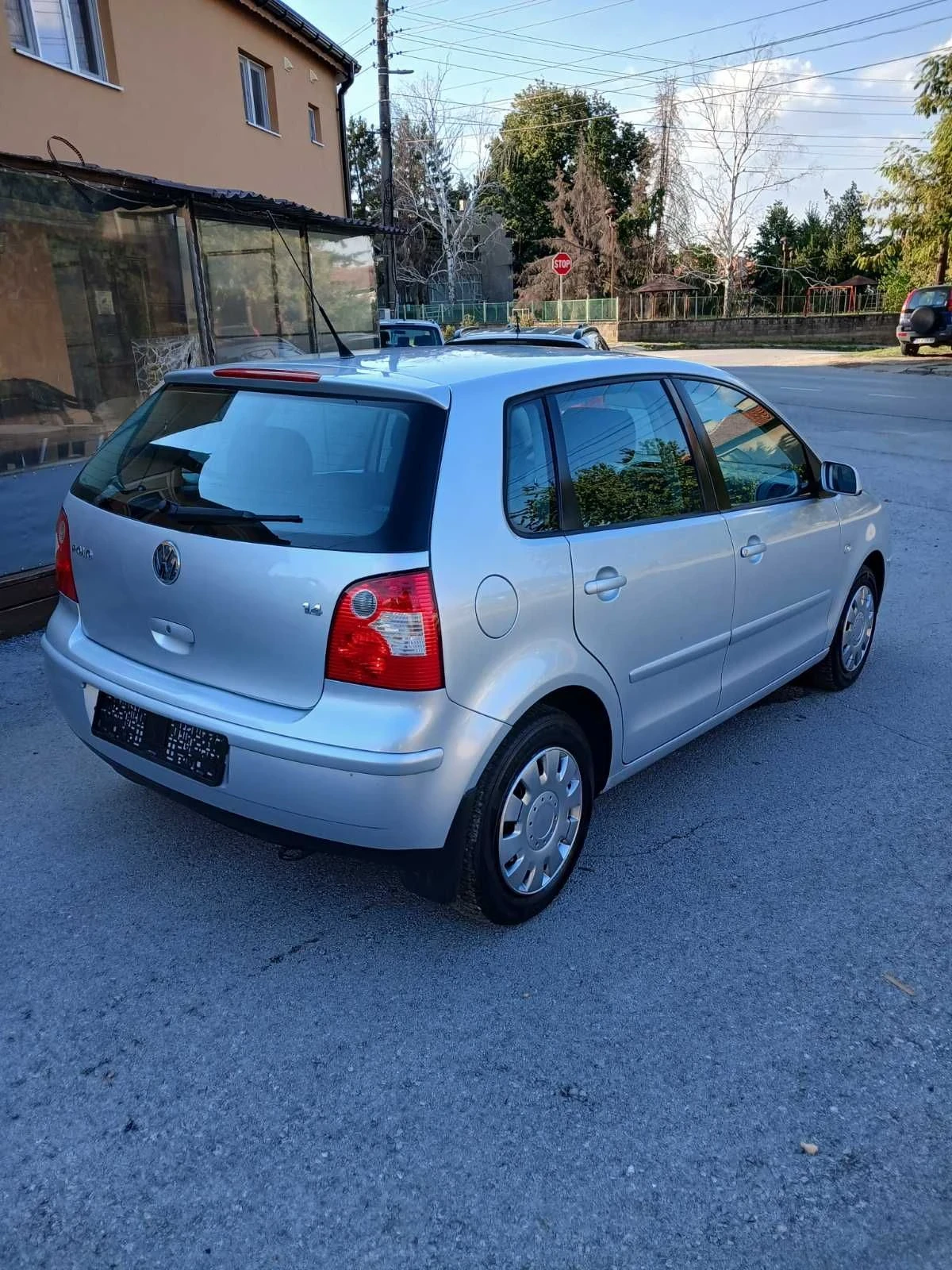VW Polo ТОП Състояние!!!! 1.4 бензин!!!, снимка 4 - Автомобили и джипове - 56202037