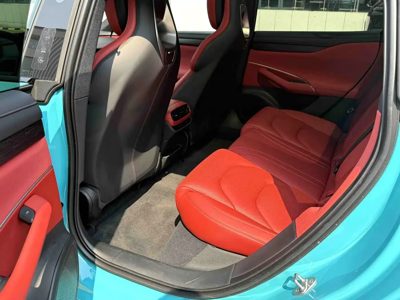 Xiaomi SU7 Ultra Long Range Advanced Smart Driving Pro, снимка 10 - Автомобили и джипове - 56708317